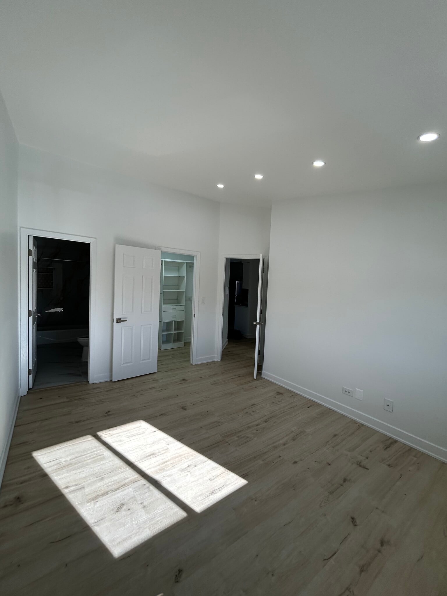 Building Photo - 18 Echo Ct