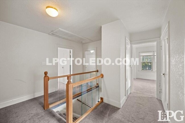 Building Photo - 1579 Colton St