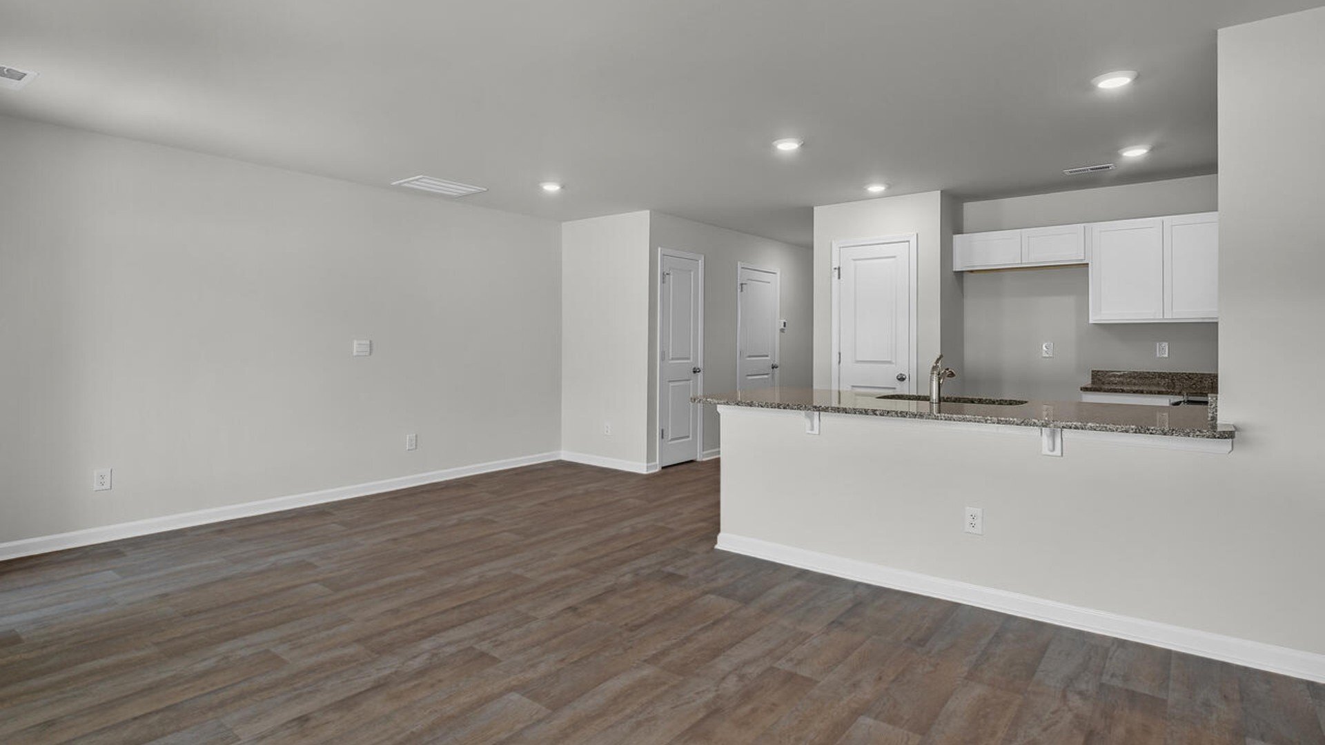 Building Photo - 7110 Dunford Rd