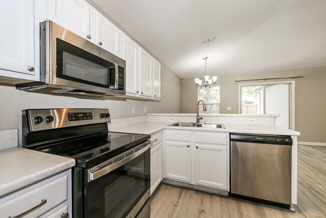 Building Photo - 711 Calico Jack Way