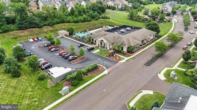 Building Photo - 3854 Ashland Dr