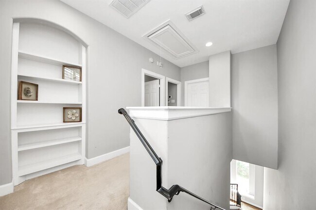 Building Photo - 4514 Rose St