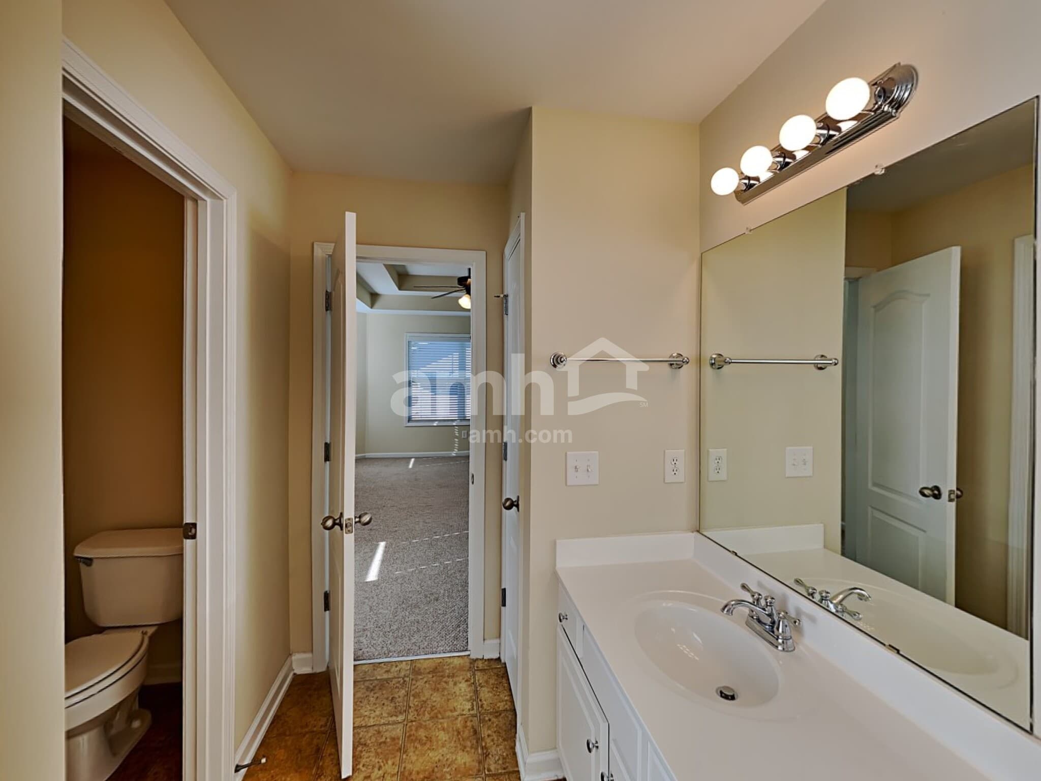 Building Photo - 302 Harmony Lake Dr