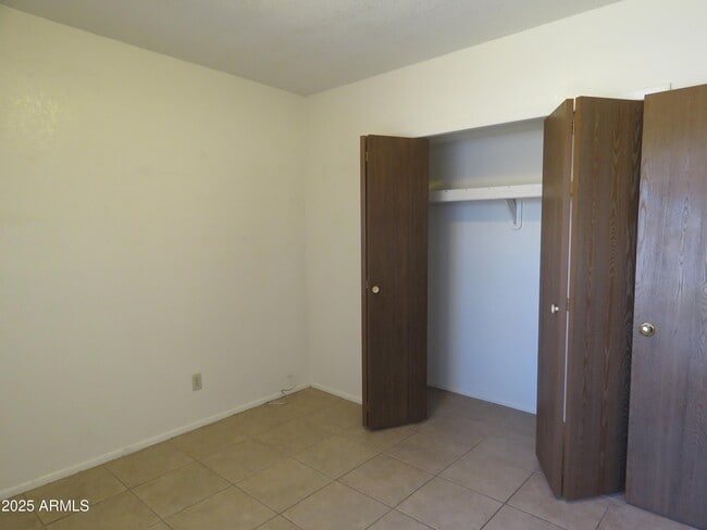 Building Photo - 1233 Terra Dr