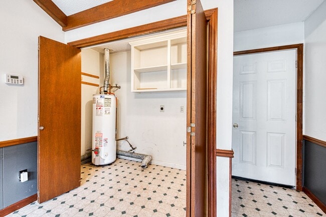 Building Photo - Spacious Home for Rent!