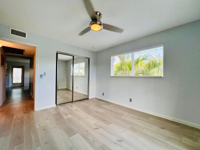 Building Photo - 260 Dorchester K