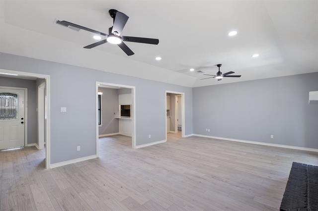 Building Photo - 3808 Yellowstone Pl