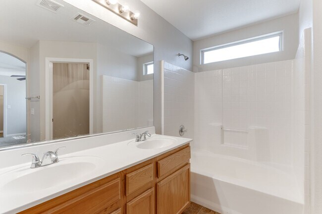Building Photo - Coronado Ranch Pool Home | Stunning 4 Bed Beauty with Designer Kitchen & Private Backyard Oasis**