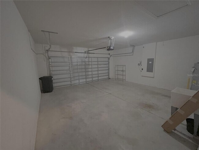 Building Photo - 5001 SW 97th Pl