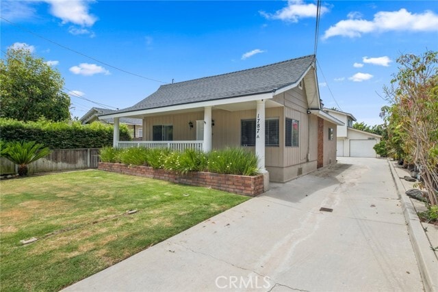 Building Photo - 1787 Tustin Ave