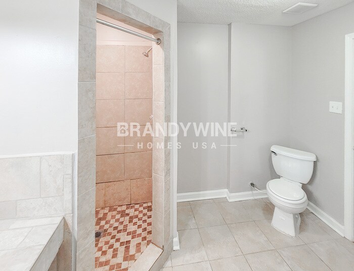 Building Photo - 8042 Port Douglas Dr