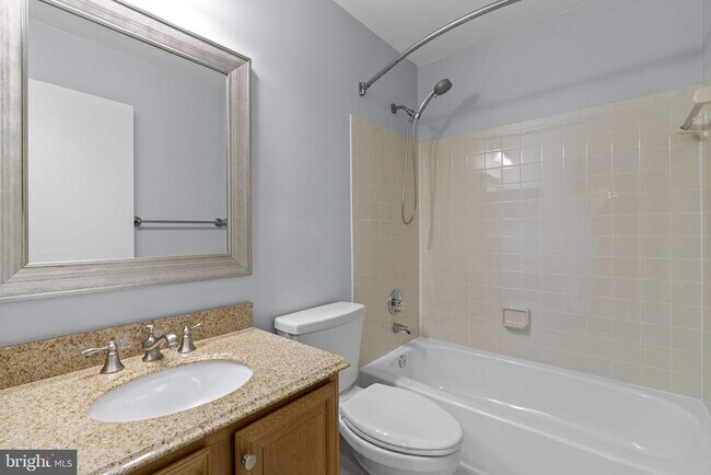Building Photo - 4706 Bates Dr