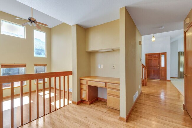 Building Photo - 9584 Las Colinas Dr