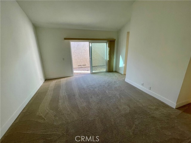 Building Photo - 28082 Palmetto Ct