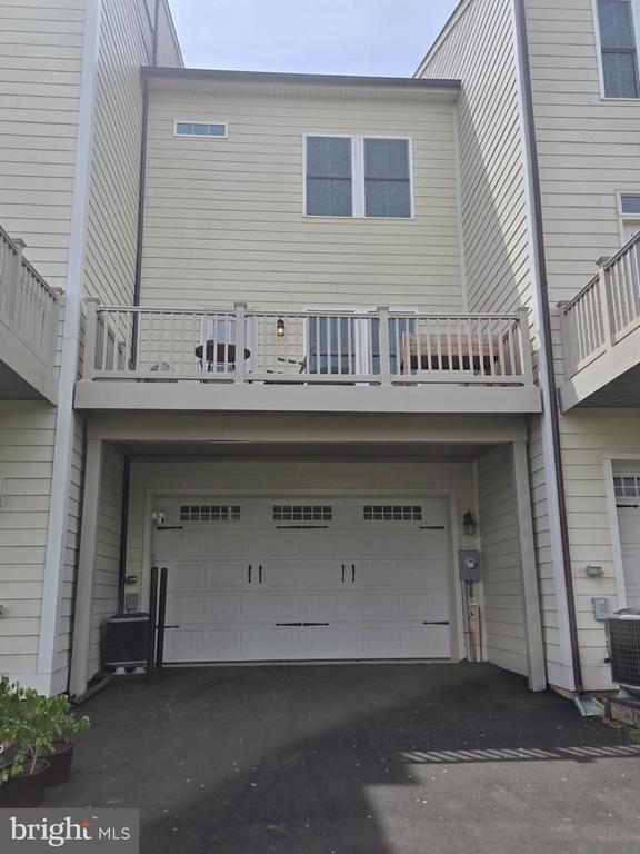 Building Photo - 20800 Duxbury Terrace