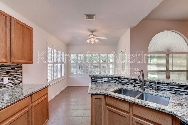 Building Photo - 2300 Garrett Cove