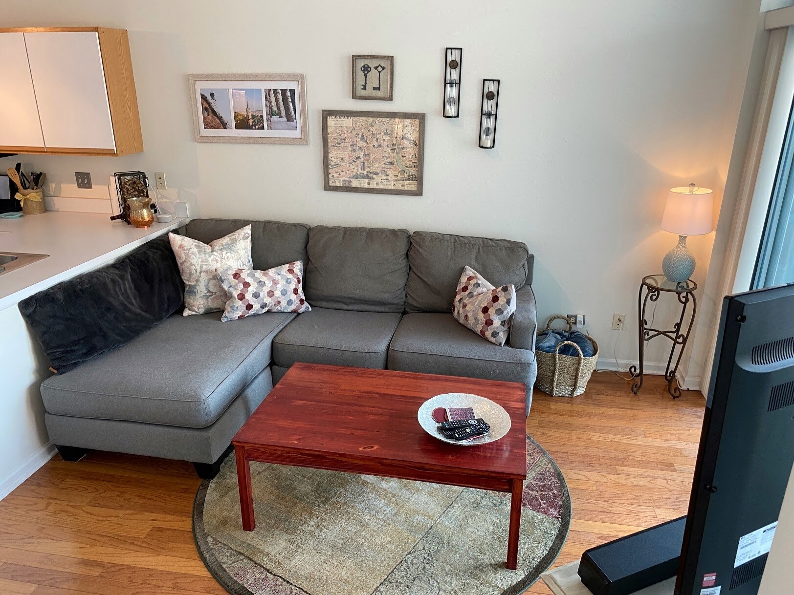 Building Photo - 340 W Superior St