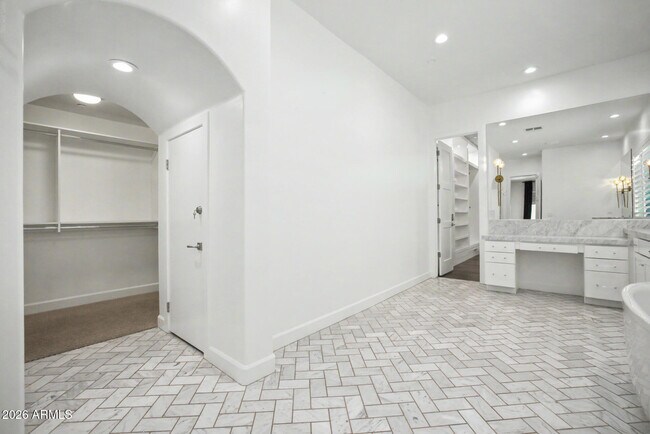 Building Photo - 18418 N 97th Pl