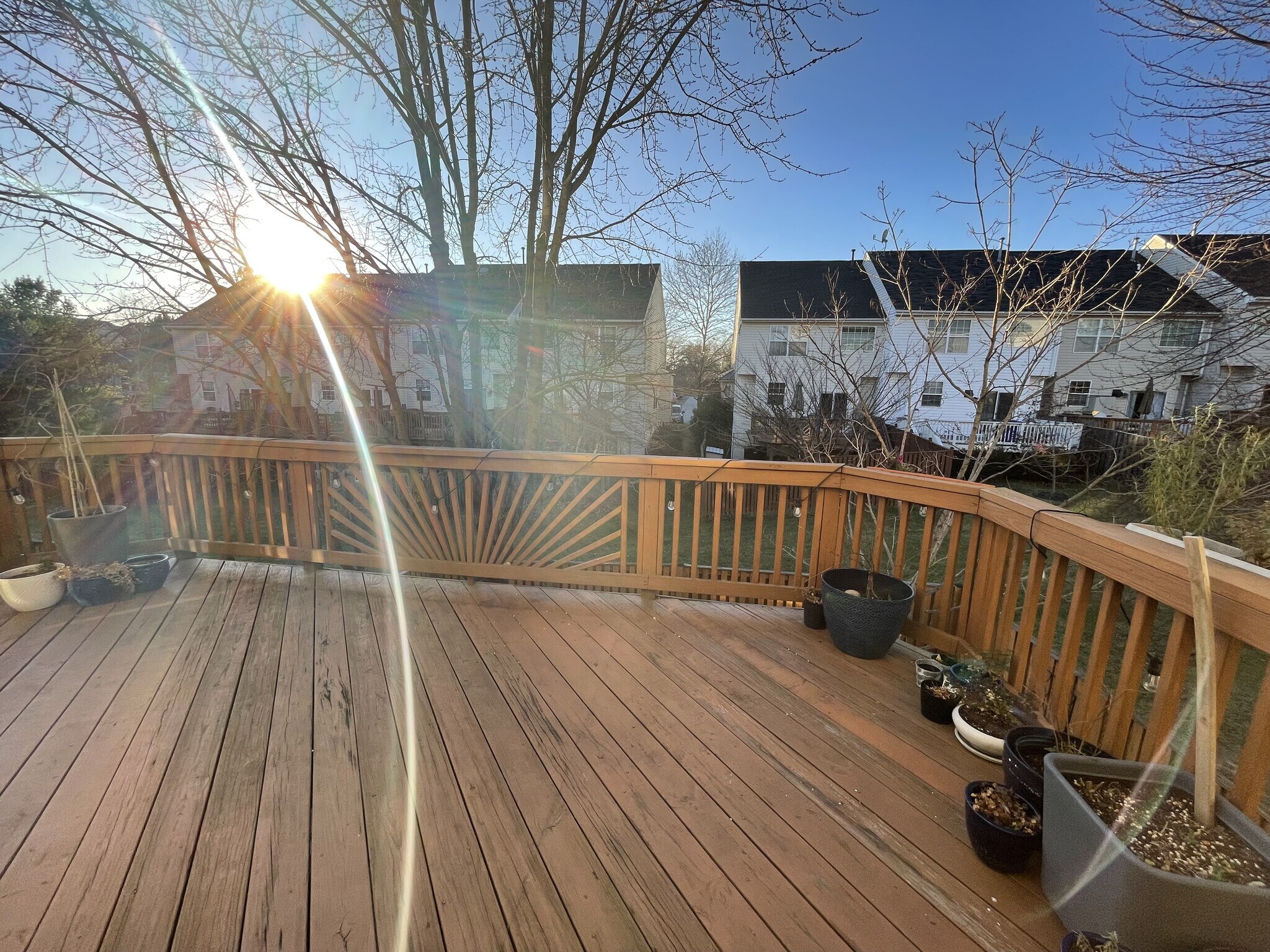 Building Photo - 5830 Shady Oak Ln