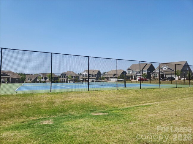 Building Photo - 1009 Gabardine Ln
