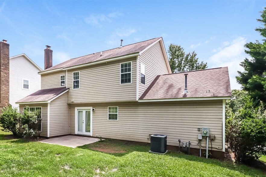 Building Photo - 1411 Bear Mountain Rd