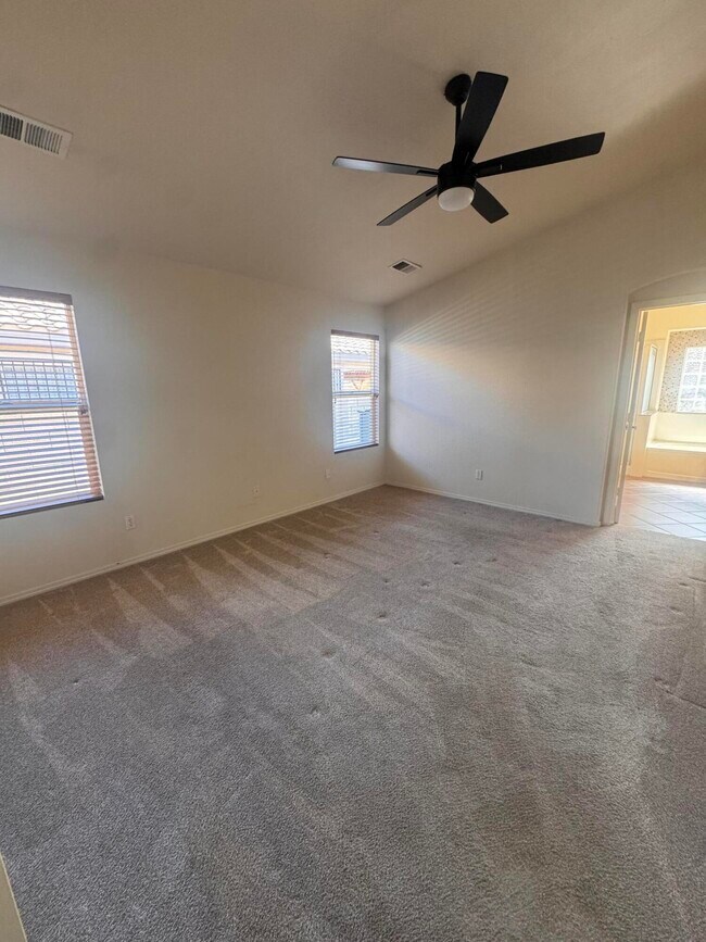 Building Photo - 6012 Sipapu Ave NW