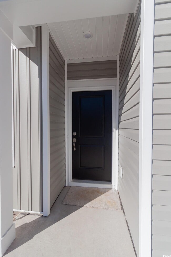 Building Photo - 1375 Speedway St