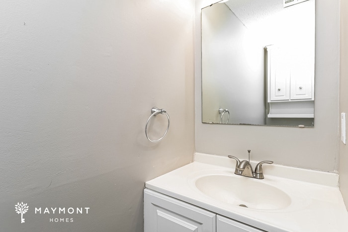 Building Photo - 6153 Bent Tree Ct