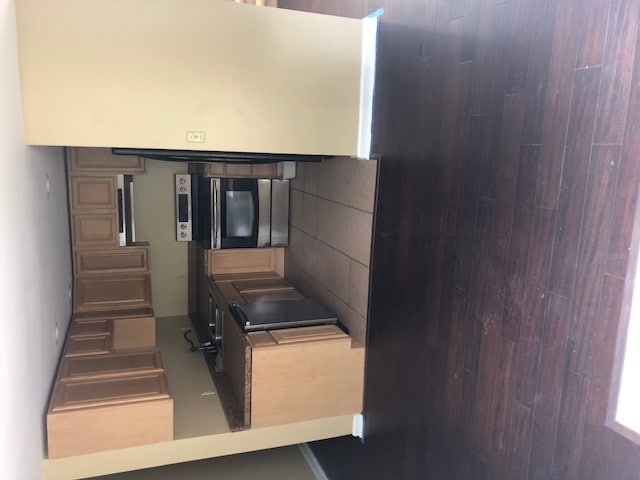 Building Photo - 922 12th St