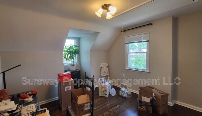 Building Photo - 710 Braxton Rd