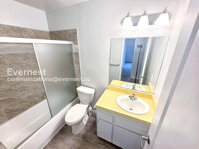 Building Photo - 6812 Folsom Oaks Ct