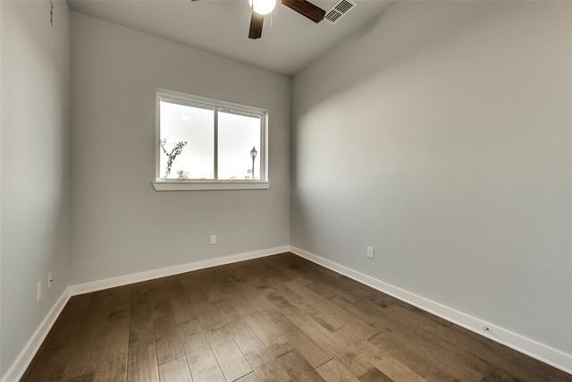 Building Photo - 5827 Rivendell Dr