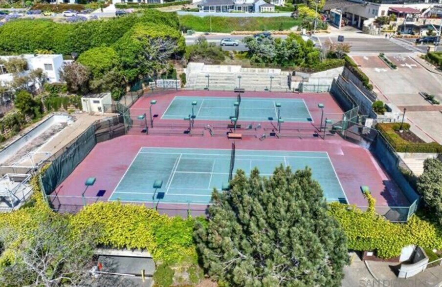 Building Photo - 1562 Camino Del Mar