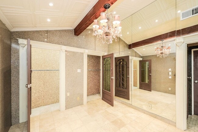 Building Photo - 5500 McPherson Rd