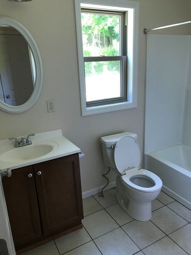 Building Photo - 239-245 Beaver Street (W)