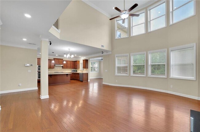 Building Photo - 4425 Holton Ave