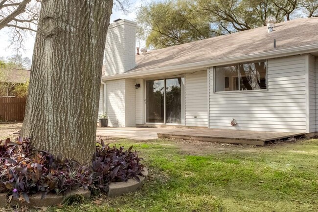 Building Photo - 7403 Glenhill Rd