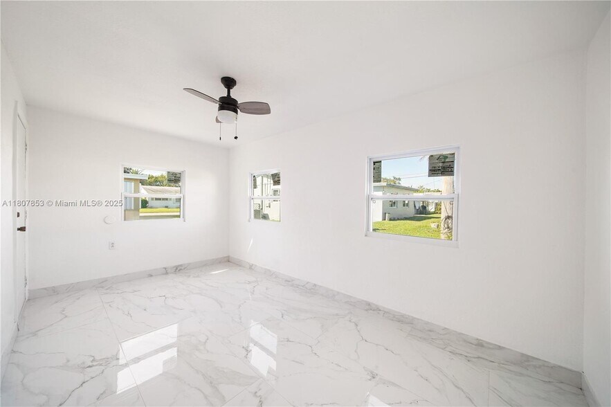 Building Photo - 2709 NW 54th St