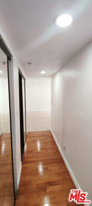 Building Photo - 108 W Maple St
