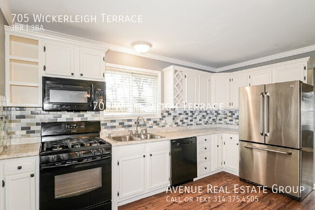 Building Photo - 705 Wickerleigh Terrace