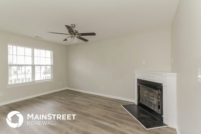 Building Photo - 5627 Henderson Oaks Dr