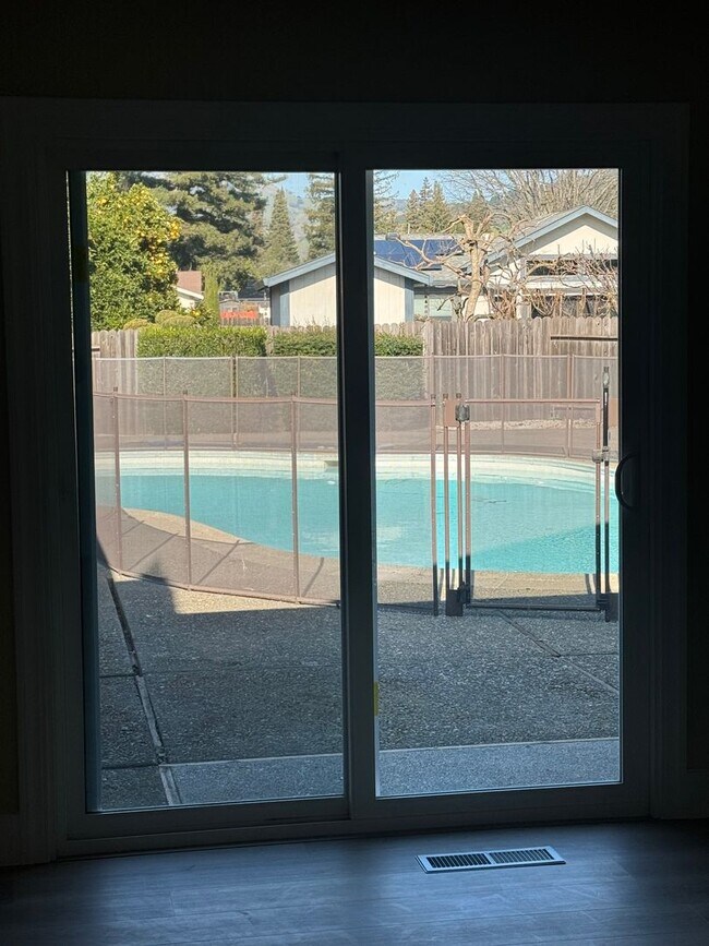 Building Photo - VAILABLE NOW! G O R G E O U S Single Story 3 Bed 2 Bath with Pool