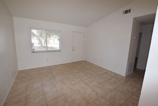 Building Photo - 3264 Split Willow Dr