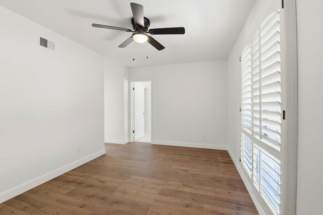 Building Photo - 6539 Petit Ave