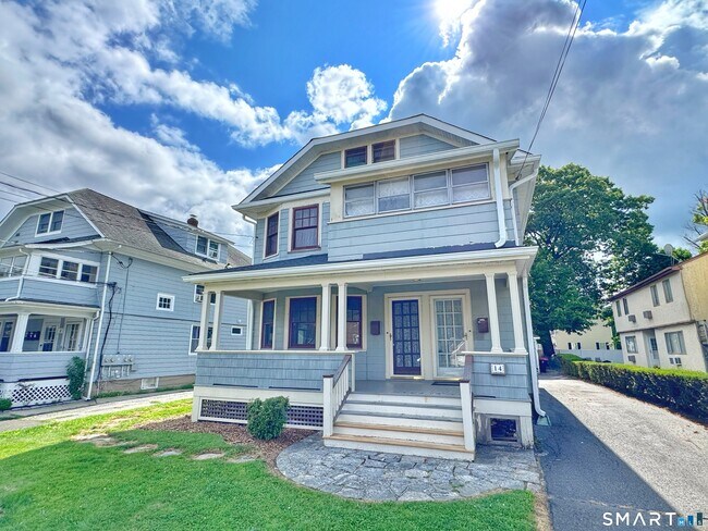 Building Photo - 14 Woodbury Ave