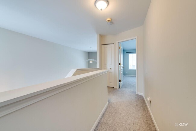 Building Photo - 1223 Summersweet Ln