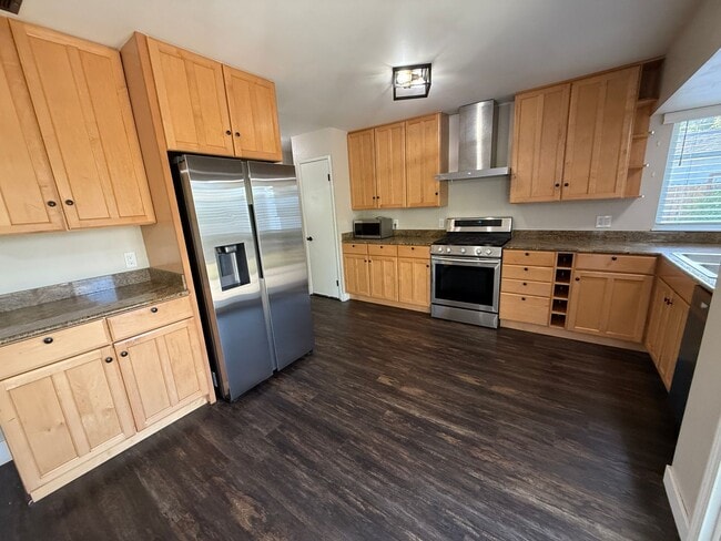 Building Photo - Updated Home in Dixon
