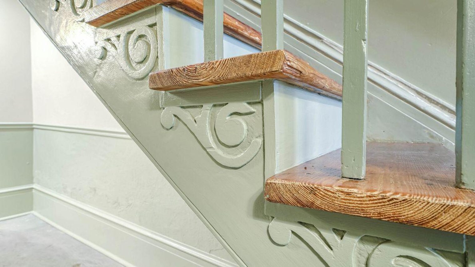 Building Photo - 604 Baronne St