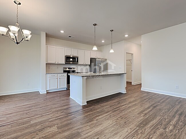 Building Photo - 311 Azore Way