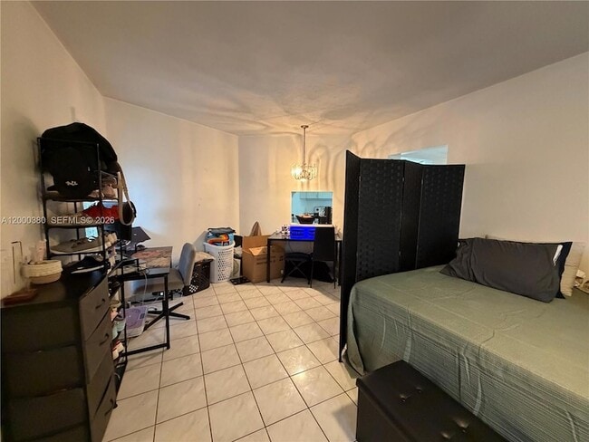 Building Photo - 1701 NE Miami Gardens Dr